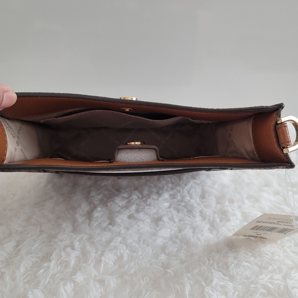 sling bag - Picture 4 of 7